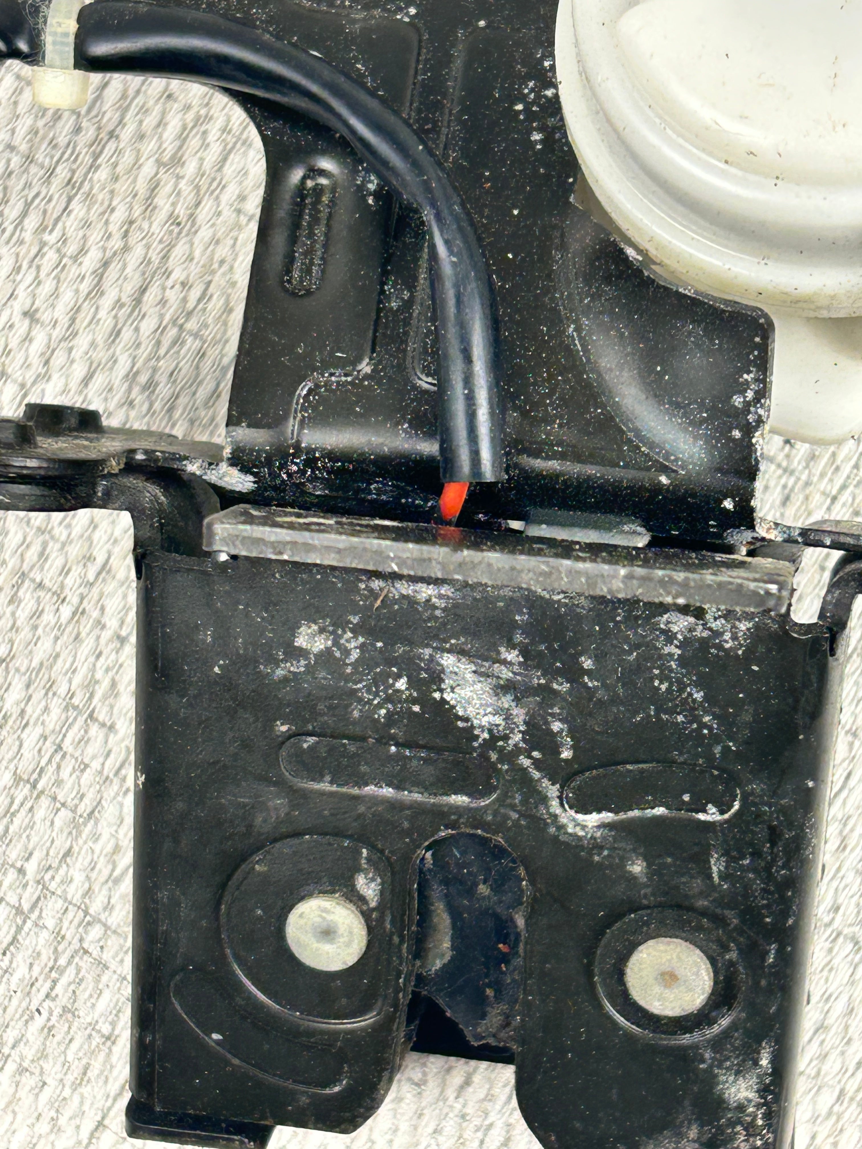 Rear Liftgate Trunk Latch Actuator Mazda 3 Hatchback OEM 2004–2009