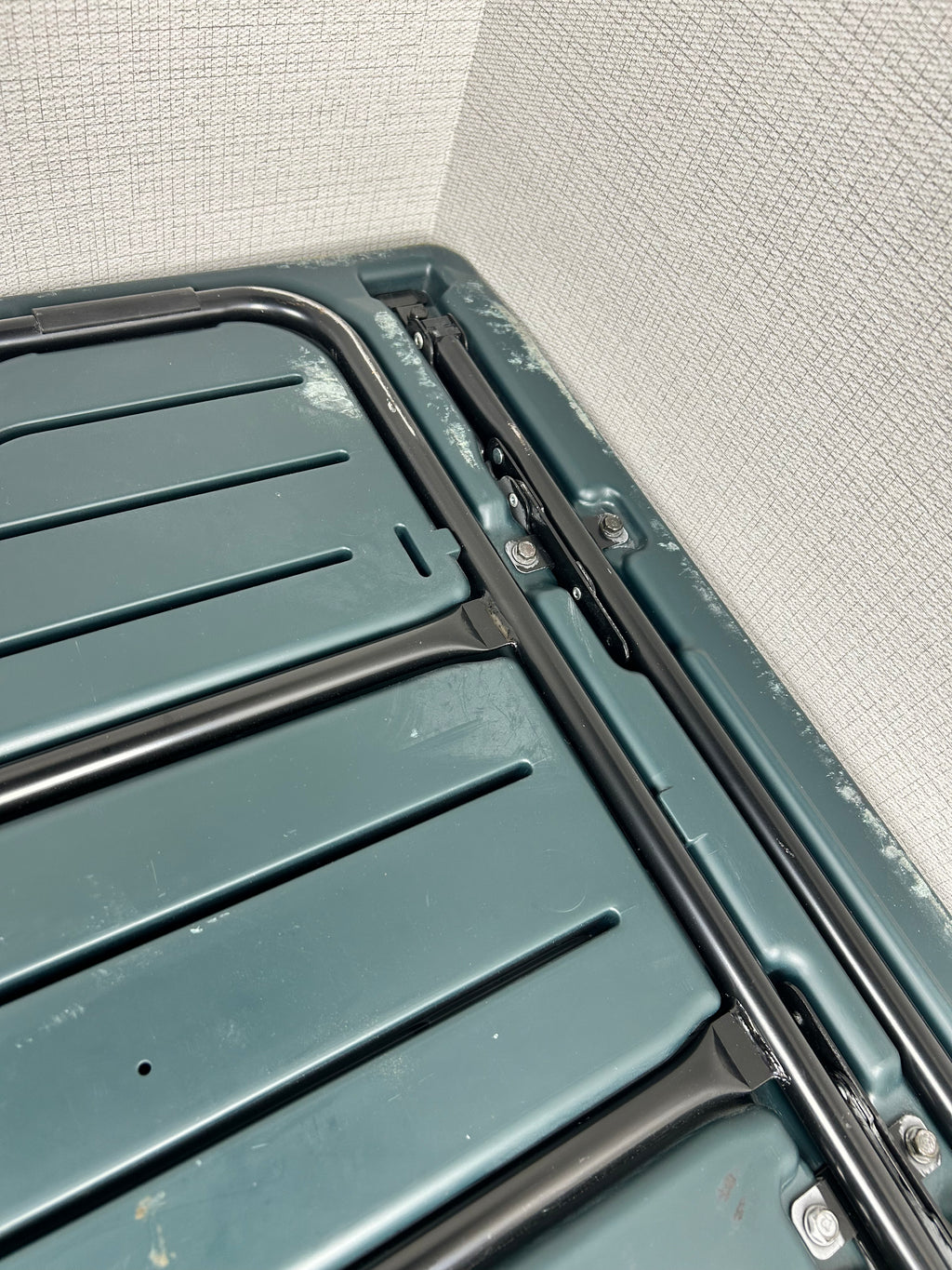 2002-2006 Honda Cr-V CRV Rear Picnic Table Green Folding Cargo Tray Liner OEM