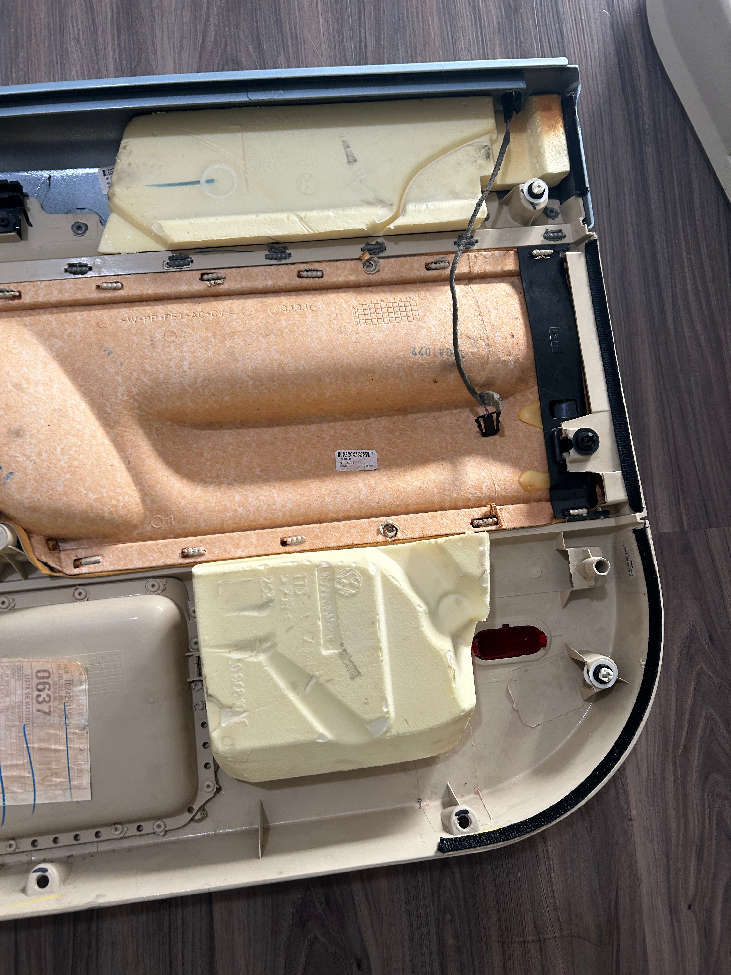 1998-2010 VW Volkswagen New Beetle Cloth HARDTOP Door Panel Set OEM CREMA