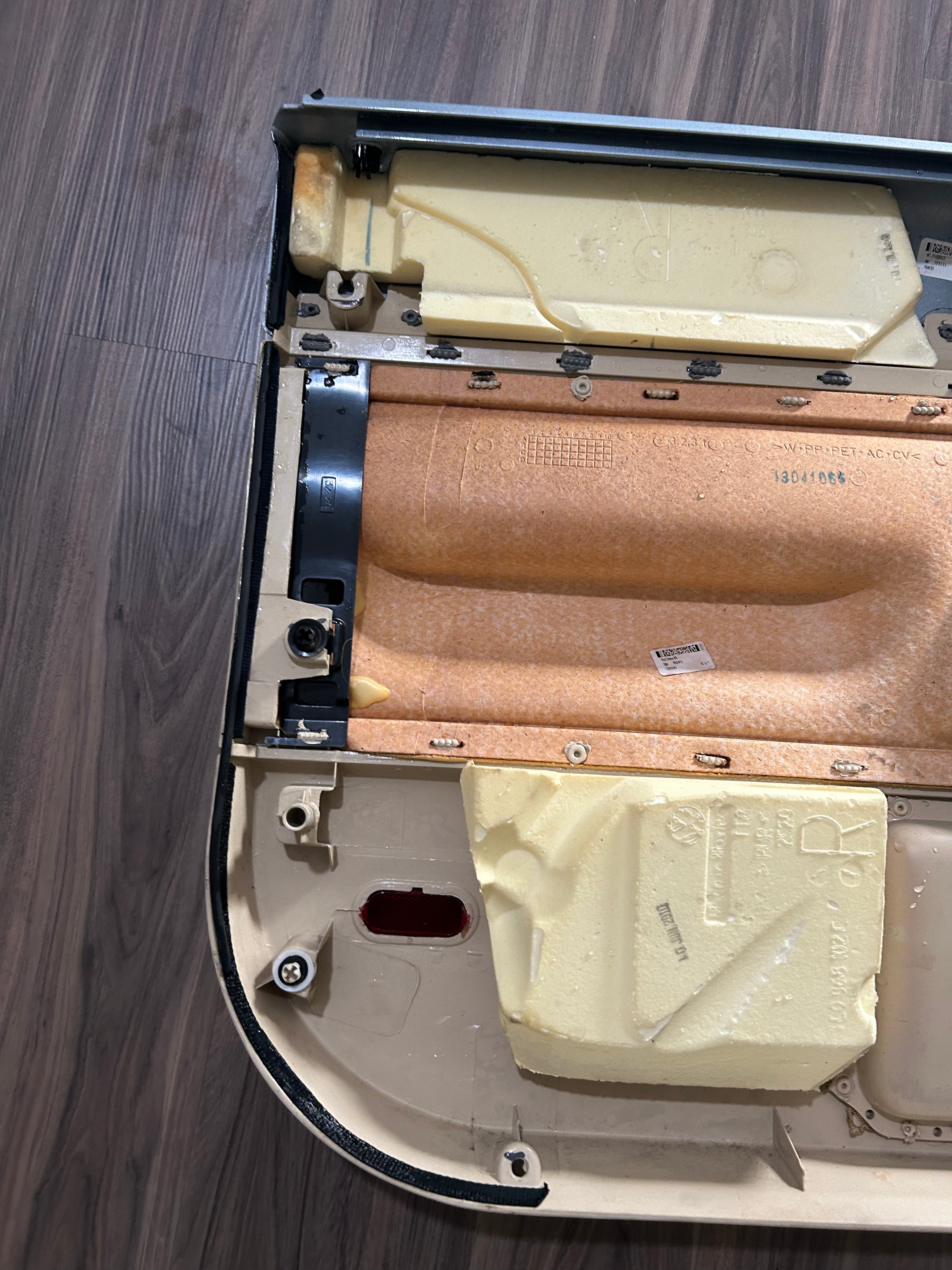 1998-2010 VW Volkswagen New Beetle Cloth HARDTOP Door Panel Set OEM CREMA