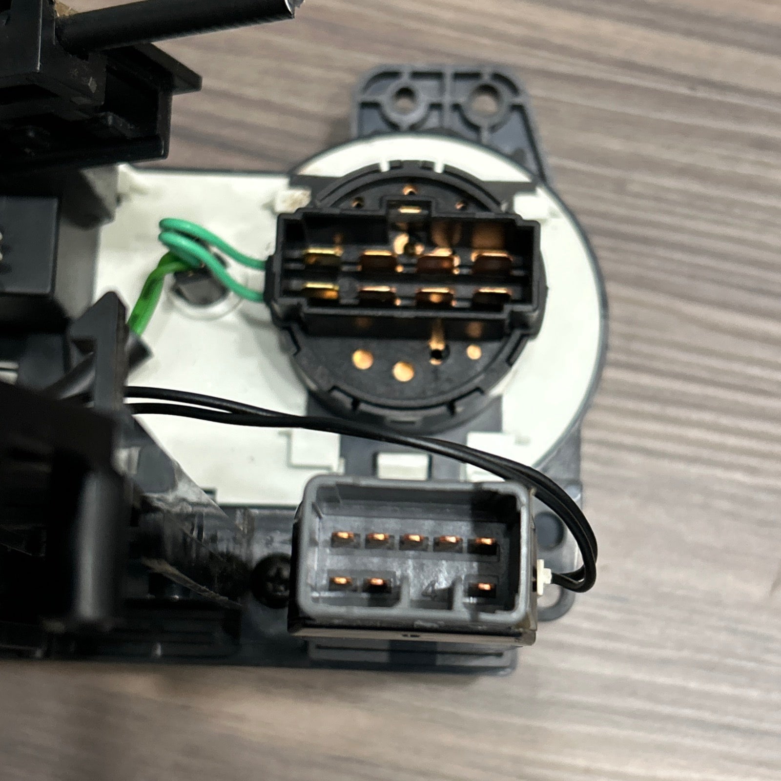 2000-2004 HYUNDAI ACCENT TEMPERATURE CLIMATE CONTROL Heater A/c Control OEM