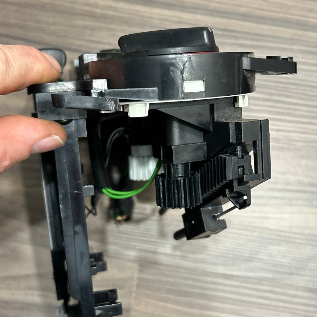 2000-2004 HYUNDAI ACCENT TEMPERATURE CLIMATE CONTROL Heater A/c Control OEM