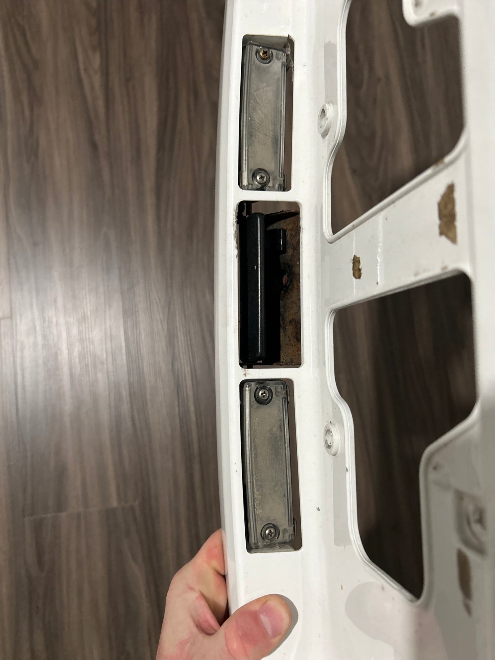 Toyota Sequoia 2001-2007 Rear lift Gate License palte holder latch garnish 056