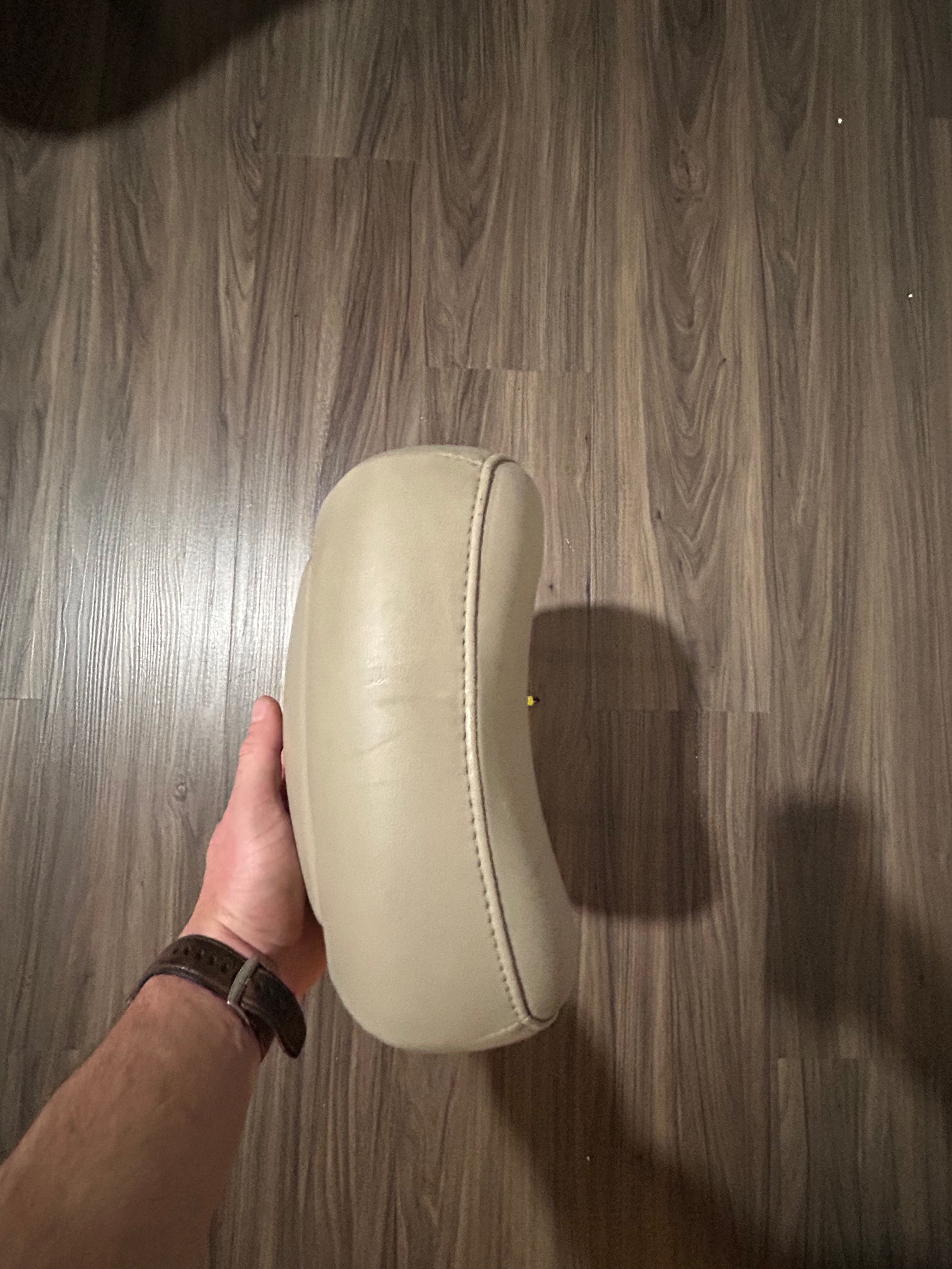 2011-2018 Jeep Grand Cherokee Headrest Front Active Tan Caprice Leather LH RH