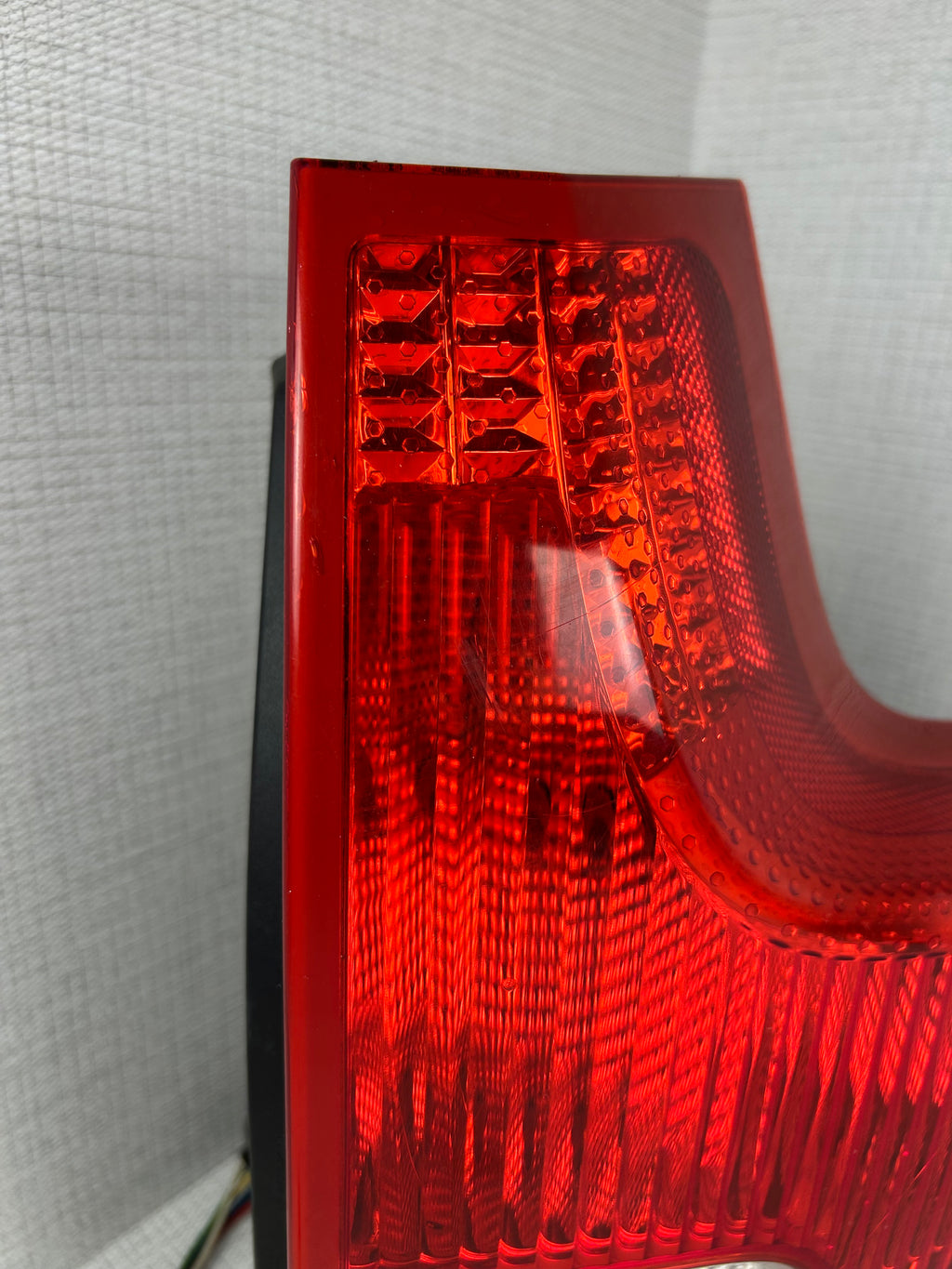 2007-2014 Volvo XC90 Passenger Taillight Tail Light Lamp Right OEM XC 90 Bulb