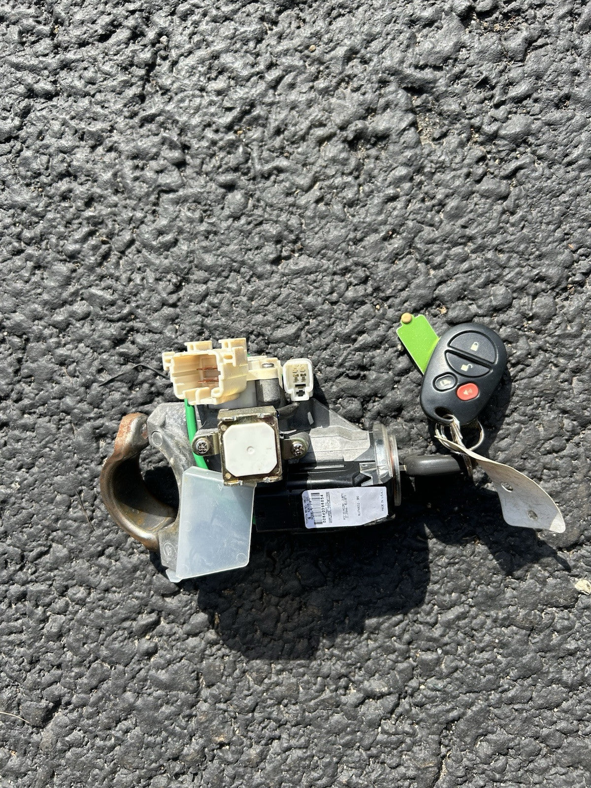 04-10 Toyota Sienna Ignition Switch Assembly Lock Immobilizer w/ Key 89783-08010