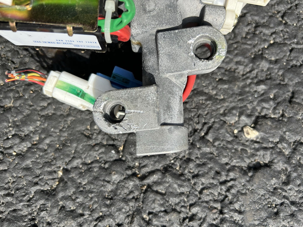 2001-2007 Toyota Sequoia Steering Column Ignition Switch with Key