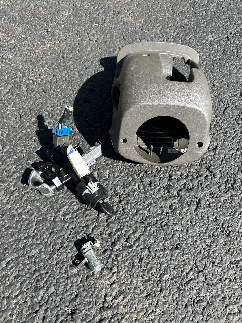 2011-2016  Hyundai Accent  *MANUAL TRANS* Ignition Switch Cylinder w/Key