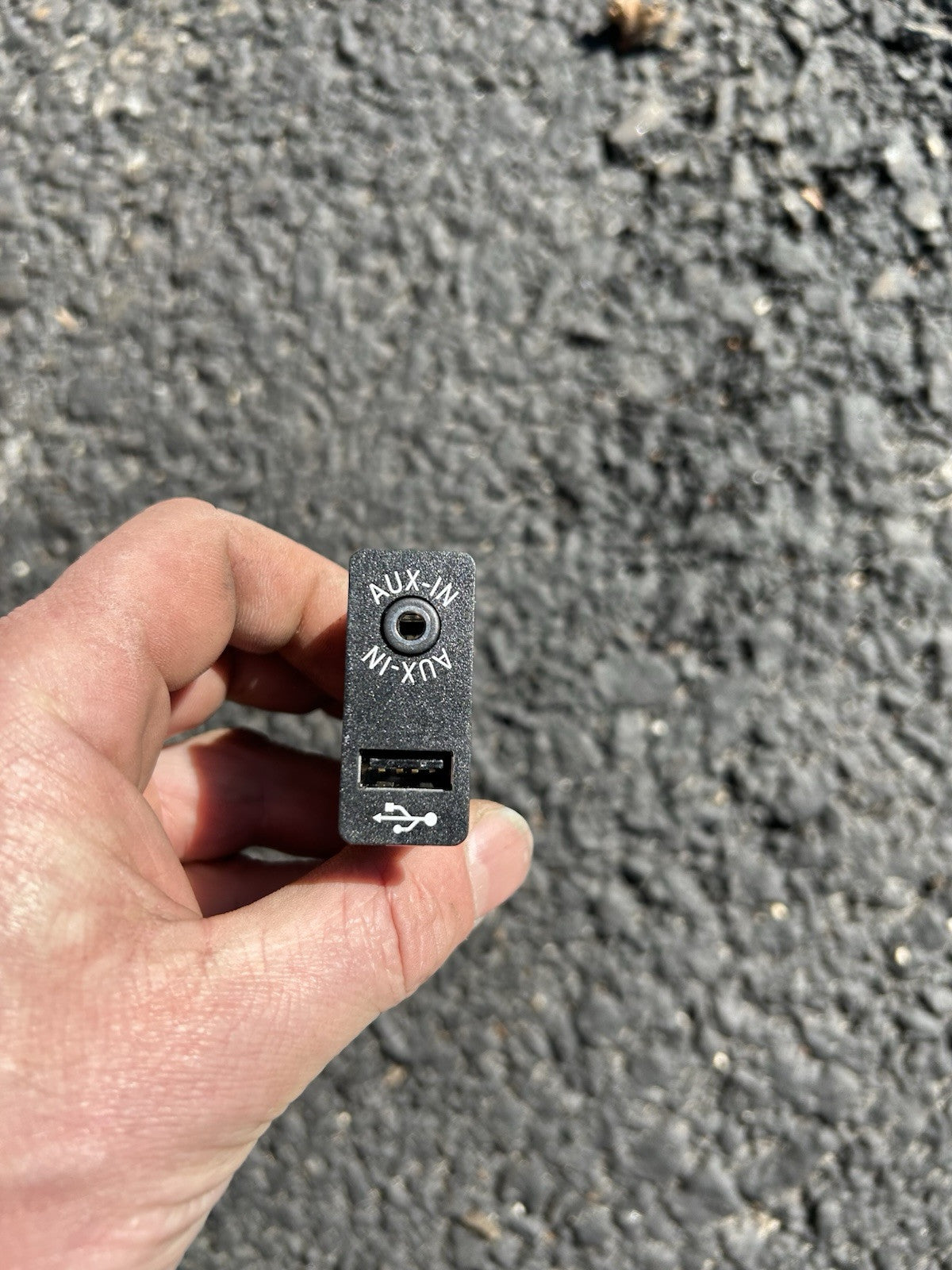 BMW E90 E91 E92 E93 M3 328 335 CIC retrofit kit PnP Navigation Idrive Display