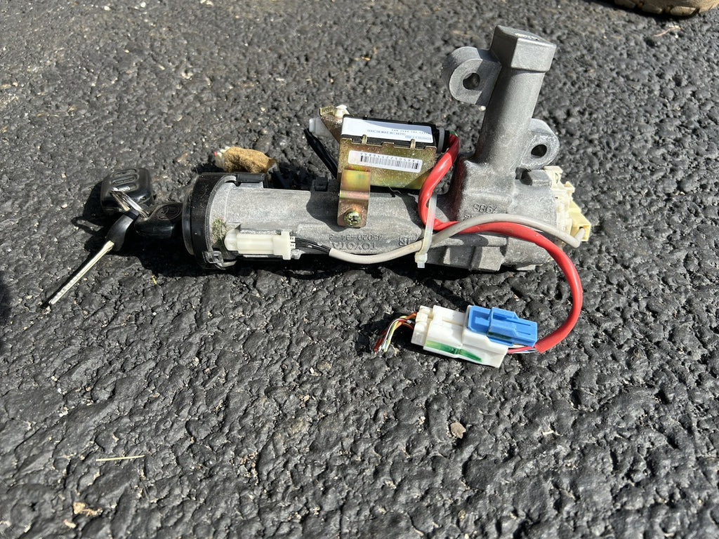 2001-2007 Toyota Sequoia Steering Column Ignition Switch with Key
