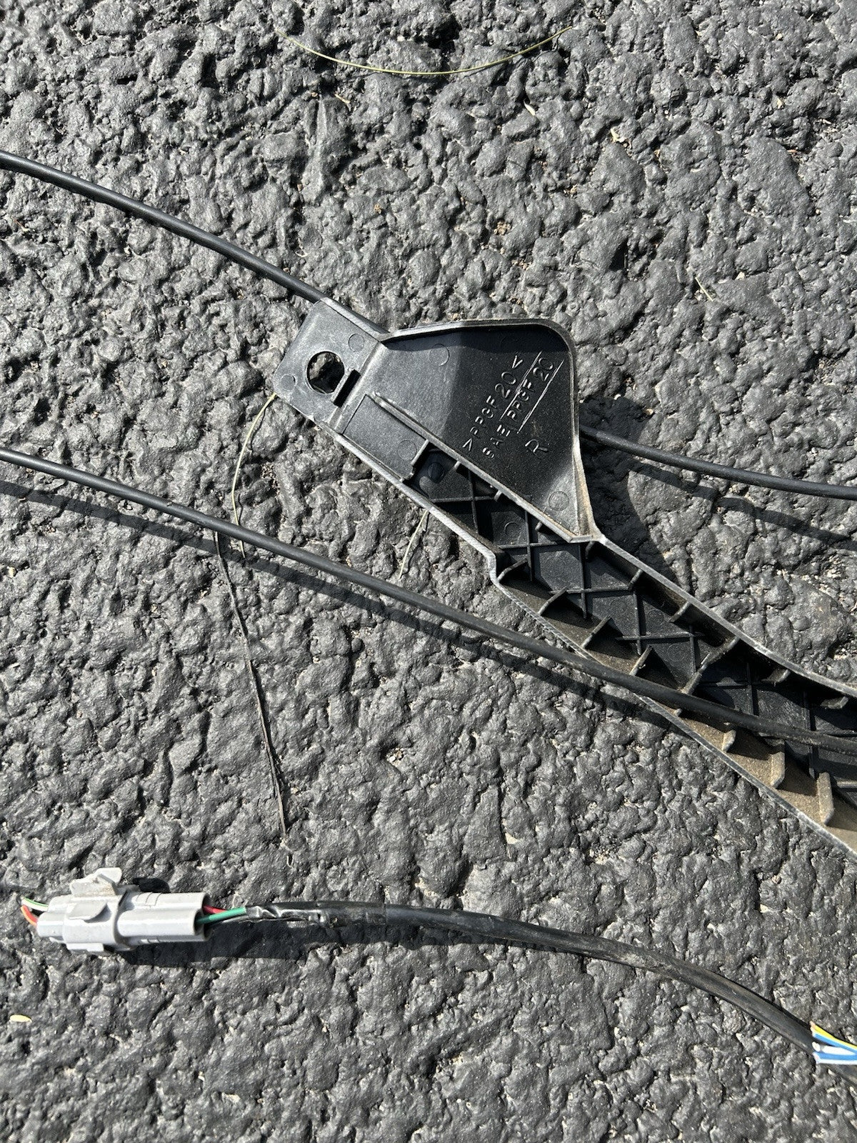 2000-2003 TOYOTA TUNDRA DOOR LATCH LOCK ACTUATOR POWER FRONT Right Passenger OEM