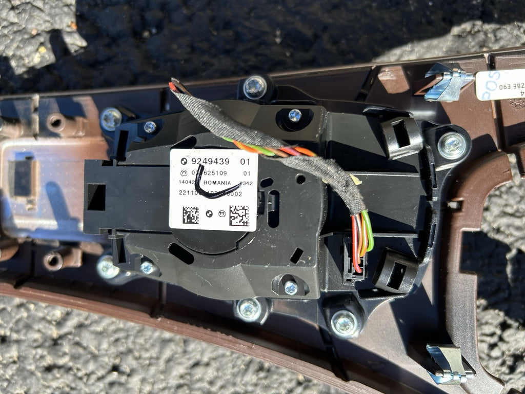 BMW E90 E91 E92 E93 M3 328 335 CIC retrofit kit PnP Navigation Idrive Display