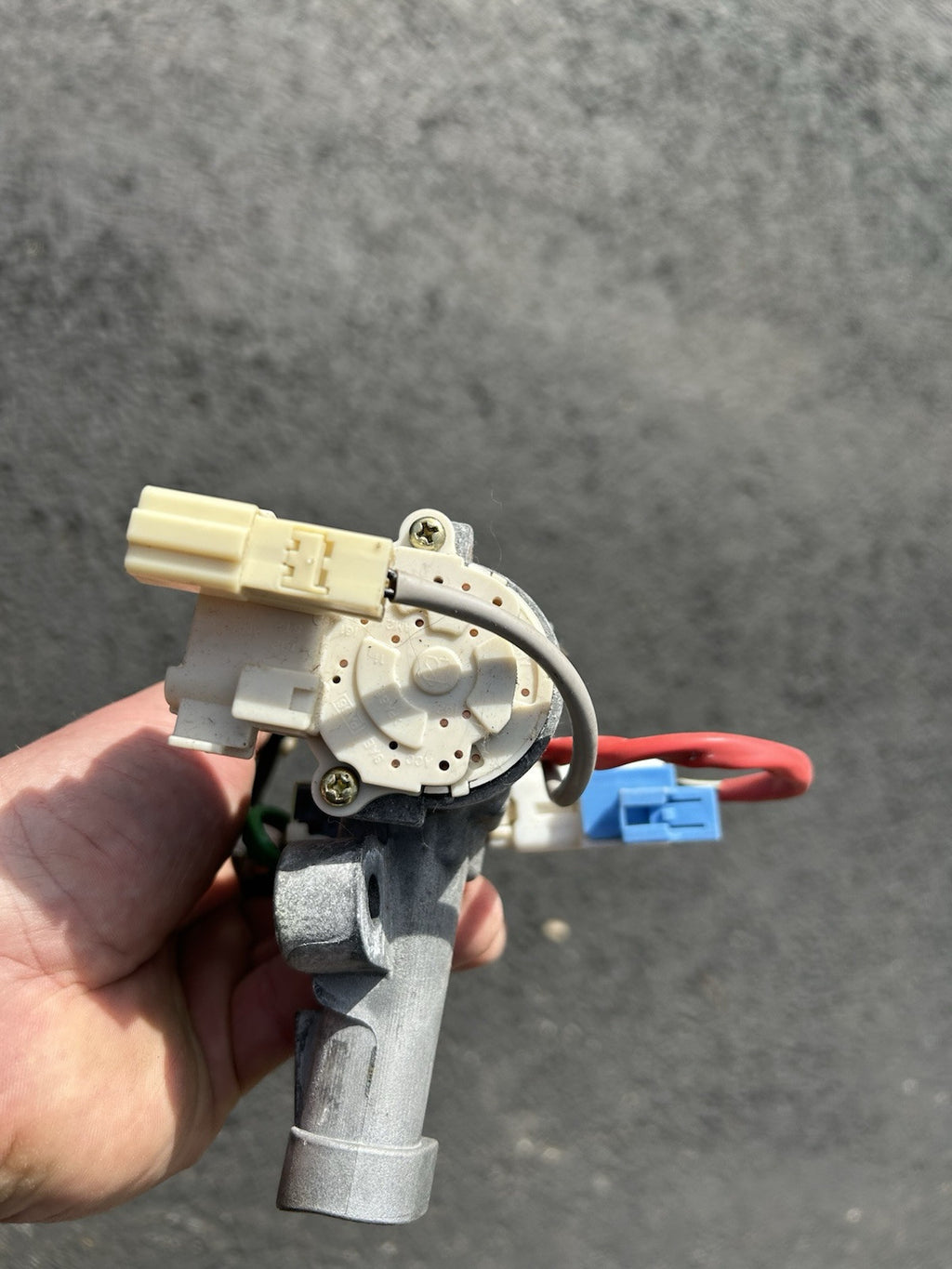 2001-2007 Toyota Sequoia Steering Column Ignition Switch with Key