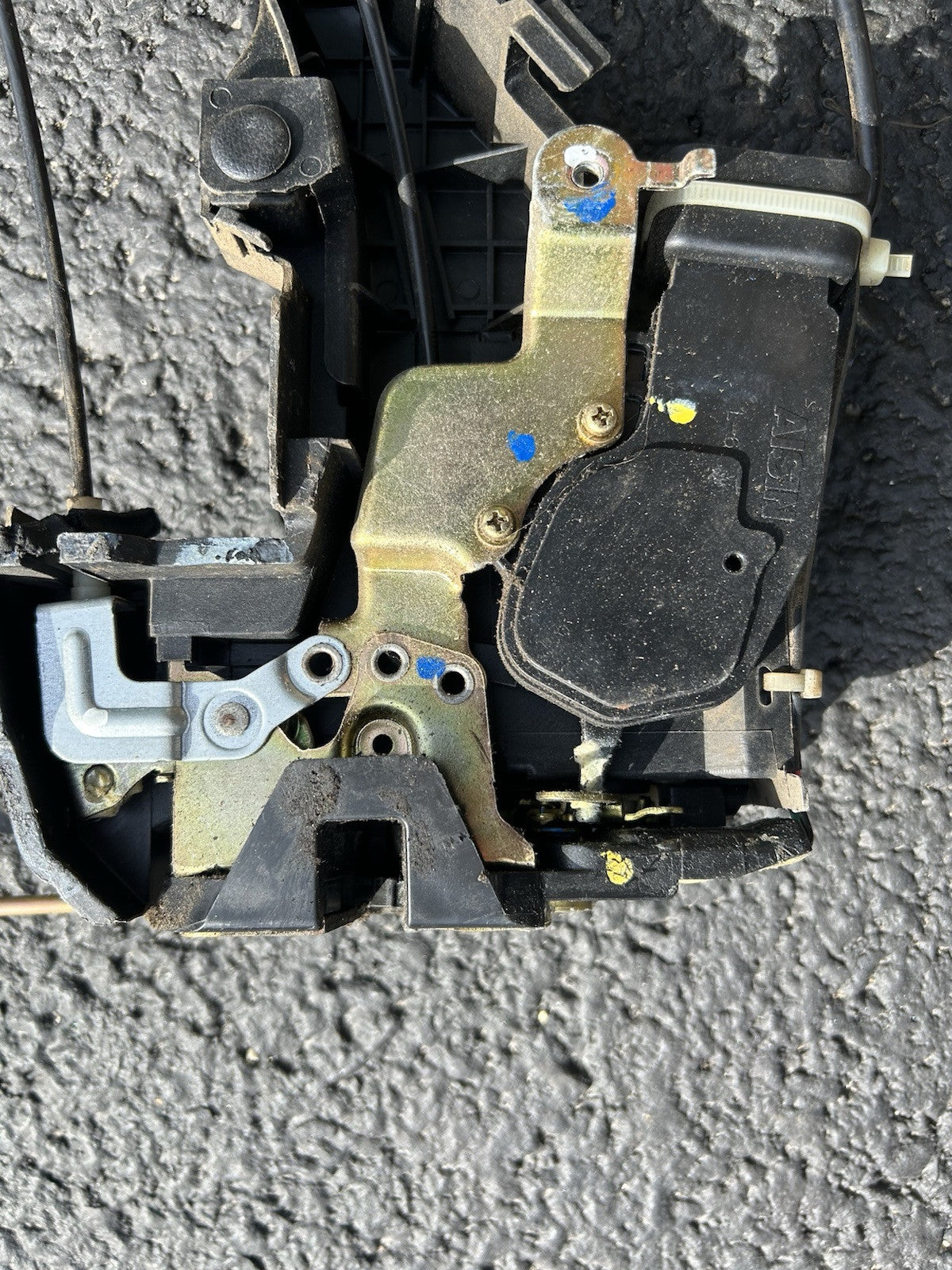 2000-2003 TOYOTA TUNDRA DOOR LATCH LOCK ACTUATOR POWER FRONT LEFT DRIVER OEM