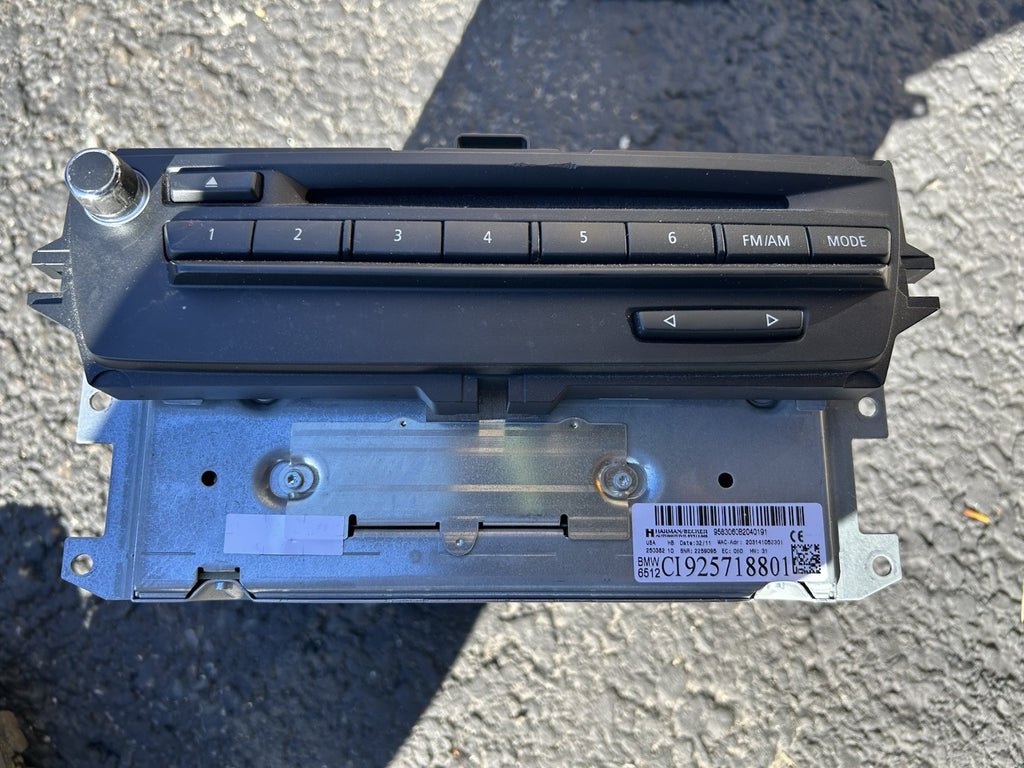 BMW E90 E91 E92 E93 M3 328 335 CIC retrofit kit PnP Navigation Idrive Display