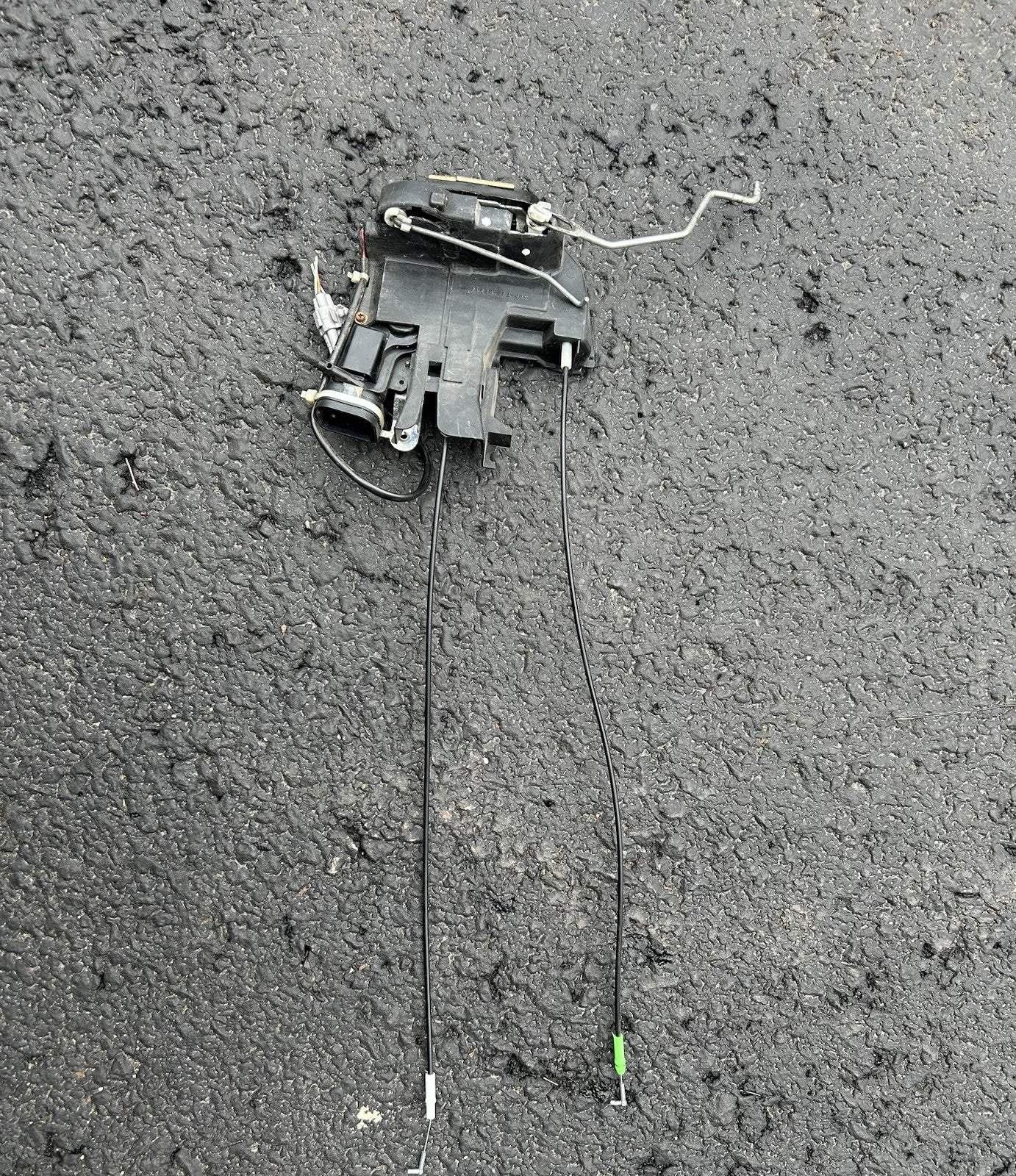 2000-2003 TOYOTA TUNDRA DOOR LATCH LOCK ACTUATOR POWER FRONT Right Passenger OEM